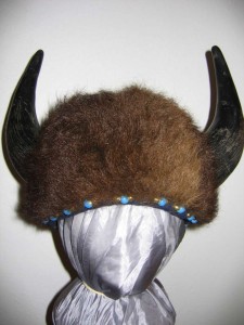 Bison w:horns and beads